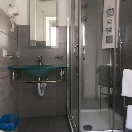 Gæstehus Vatican 3*